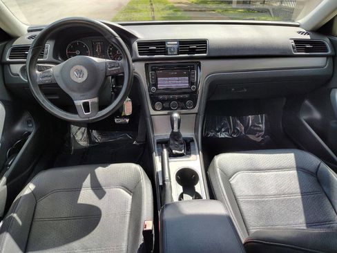 Used 2015 Volkswagen Passat TDI SE image 15