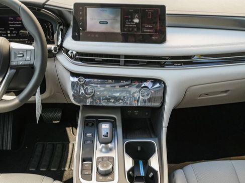 Certified 2026 INFINITI QX60 Pure w/ Cargo Package FWD image 12