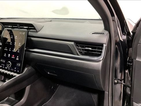 Used 2025 GMC Terrain Elevation FWD image 19
