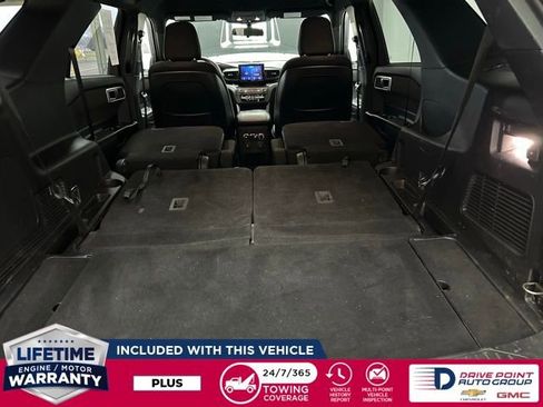 Used 2020 Ford Explorer XLT image 34