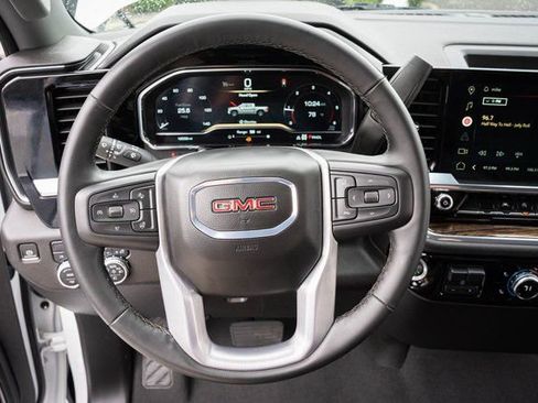 Used 2024 GMC Sierra 1500 Elevation image 18