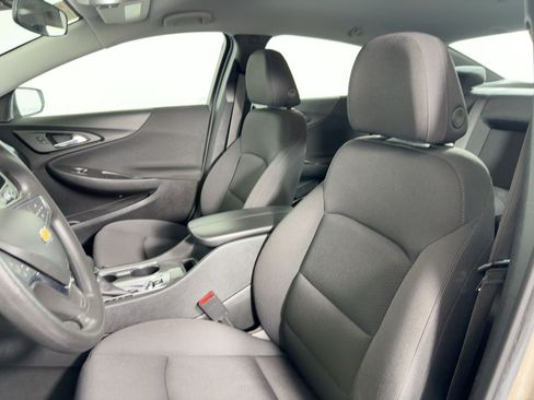 Used 2024 Chevrolet Malibu LT image 21