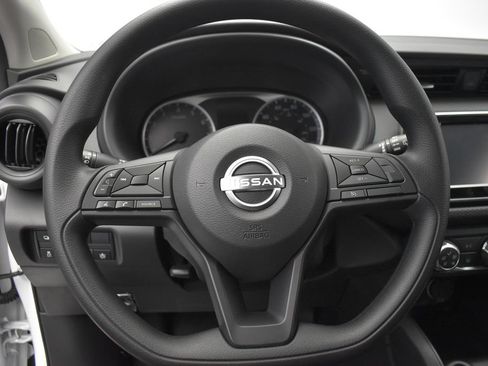 Certified 2025 Nissan Kicks Play S FWD image 15