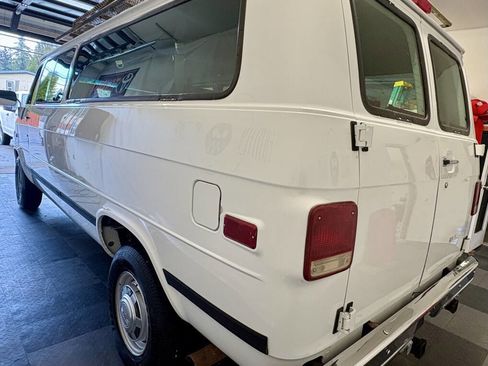 Used 1995 GMC G3500 Rally image 10