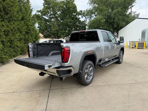 New 2026 GMC Sierra 2500 SLT w/ SLT Premium Package AWD/4WD image 33