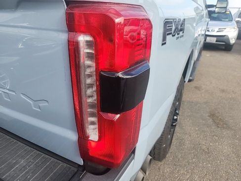 Used 2024 Ford F350 Lariat w/ Black Appearance Package AWD/4WD image 13
