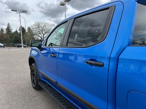 Used 2025 Chevrolet Silverado 1500 LT Trail Boss w/ Convenience Package II image 10