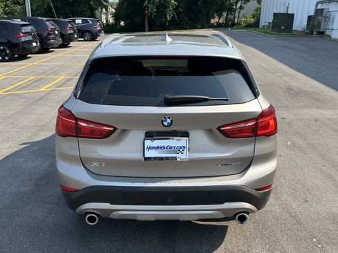 Used 2021 BMW X1 xDrive28i w/ Convenience Package AWD/4WD image 9
