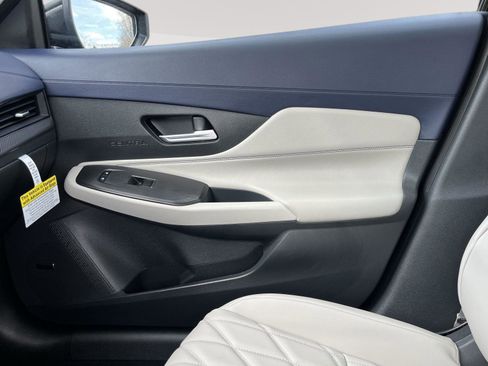 New 2026 Nissan Sentra SL FWD image 23