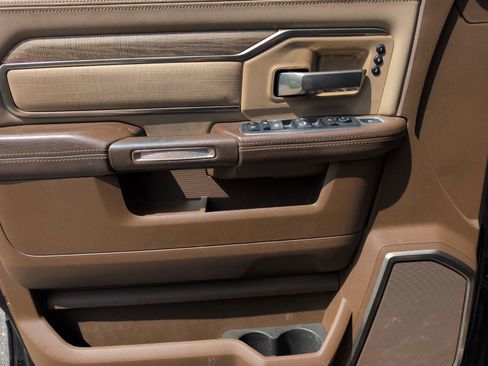 Used 2020 RAM 2500 Limited image 15