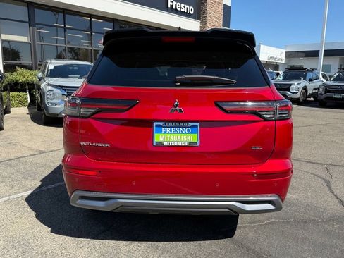 New 2026 Mitsubishi Outlander SEL FWD image 11