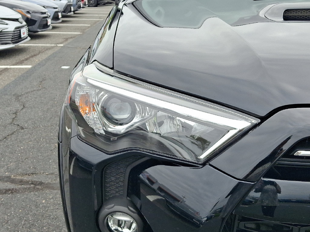 Used 2024 Toyota 4Runner TRD Off-Road Premium w/ Off Road Premium Plus Package AWD/4WD image 9