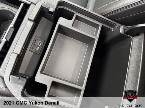 Used 2021 GMC Yukon Denali w/ Denali Premium Package image 42