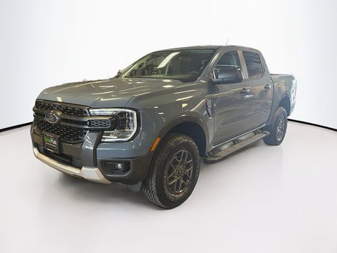 Used 2024 Ford Ranger XLT w/ FX4 Off-Road Package image 3