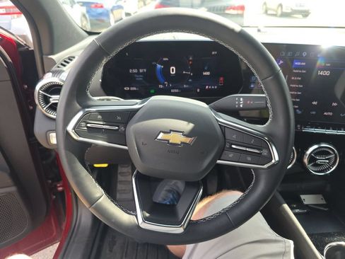 Used 2025 Chevrolet Blazer EV LT AWD/4WD image 7