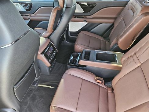 New 2026 Lincoln Aviator Reserve w/ Luxury Package image 28