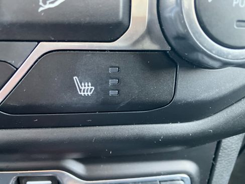 Used 2020 Jeep Wrangler Unlimited Sport S image 29