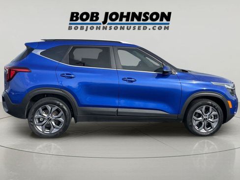 Used 2024 Kia Seltos S AWD/4WD image 2