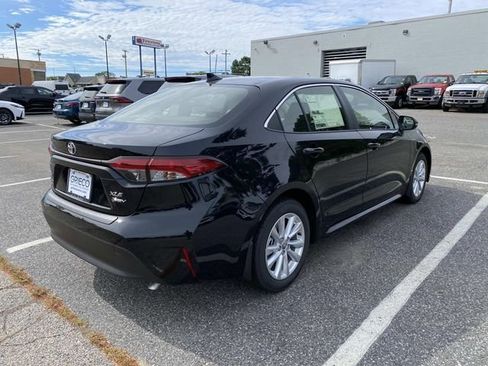 New 2026 Toyota Corolla XLE FWD image 3