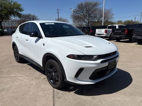 Certified 2023 Dodge Hornet GT w/ GT Blacktop Package image 3