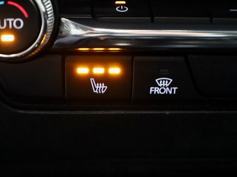 Used 2022 MAZDA MAZDA3 s image 5