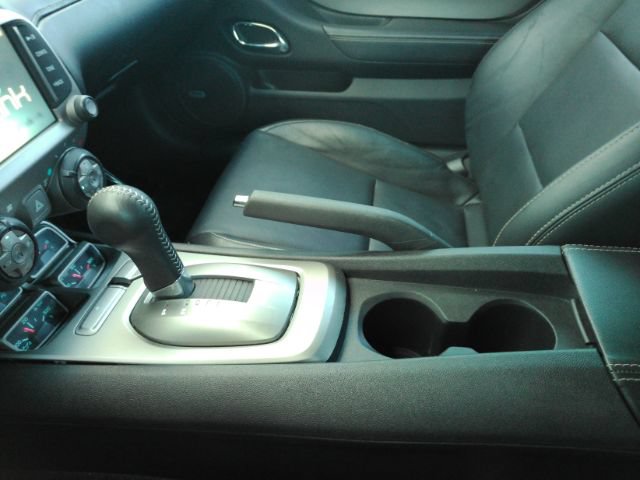 Used 2015 Chevrolet Camaro LT RWD image 30