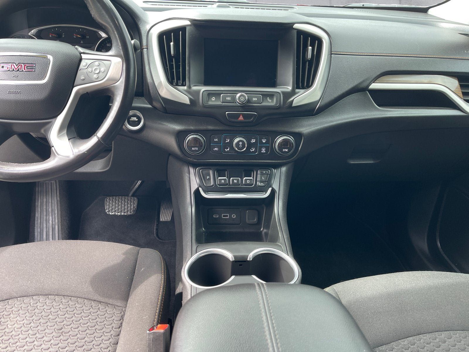 Used 2021 GMC Terrain SLE w/ Driver Convenience Package AWD/4WD image 11