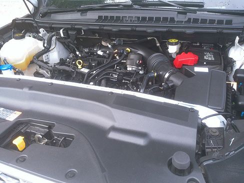 Used 2023 Ford Edge SE image 22