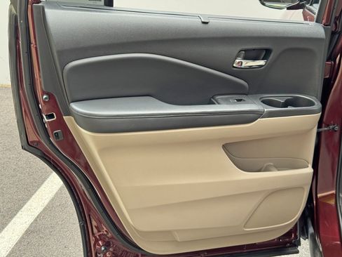 Used 2021 Honda Pilot Touring image 47