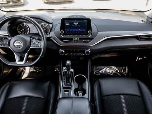 Used 2023 Nissan Altima 2.5 SR image 11