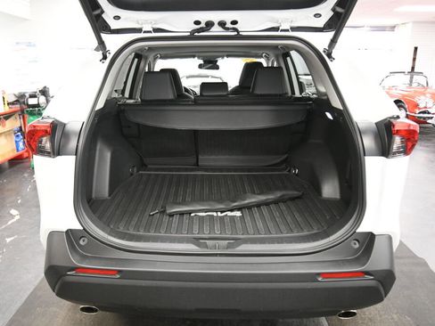Used 2025 Toyota RAV4 XLE Premium AWD/4WD image 23