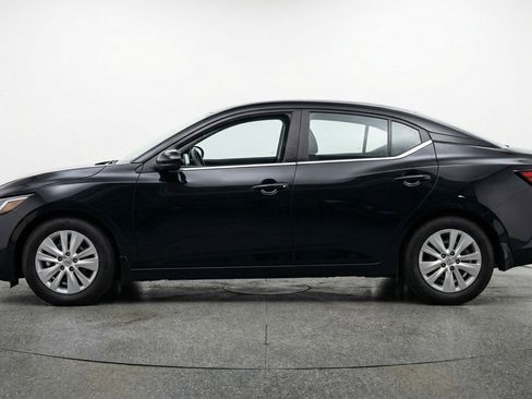 Used 2025 Nissan Sentra S image 5