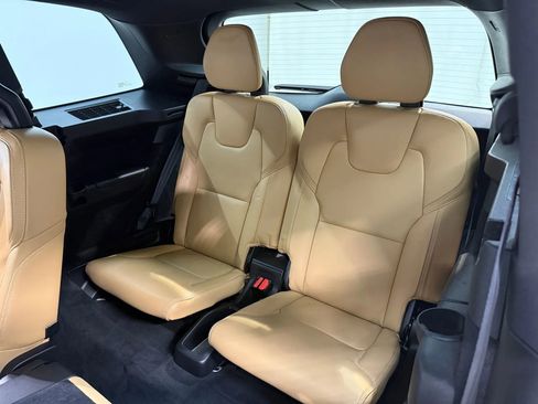 Used 2021 Volvo XC90 T6 Inscription w/ Advanced Package image 17