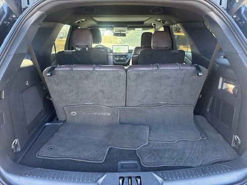 Used 2025 Ford Explorer Platinum image 4