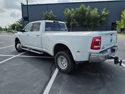 Used 2022 RAM 3500 Laramie AWD/4WD image 12