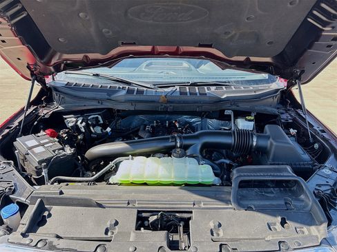 Used 2024 Ford F150 Lariat w/ FX4 Off-Road Package image 30