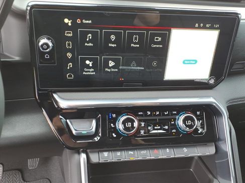 New 2026 GMC Sierra 2500 Denali w/ Denali Reserve Package image 18