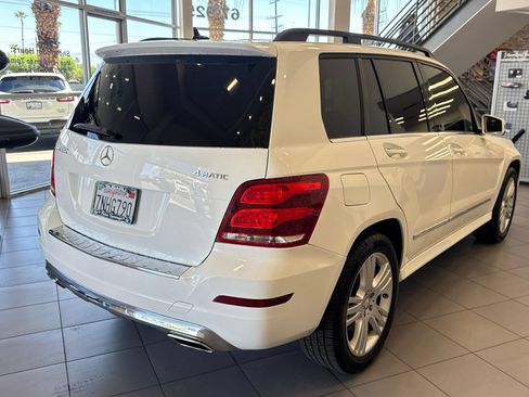 Used 2015 Mercedes-Benz GLK 350 4MATIC image 5