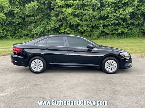Used 2019 Volkswagen Jetta S w/ Driver Assistance Package FWD image 8