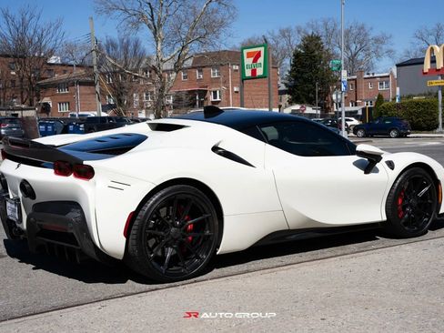 Used 2022 Ferrari SF90 Stradale image 23