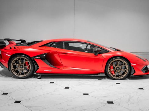 Used 2021 Lamborghini Aventador SVJ AWD/4WD image 6