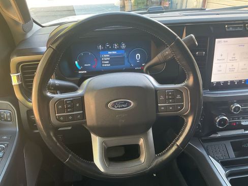 Used 2023 Ford F250 Lariat w/ Chrome Package image 21