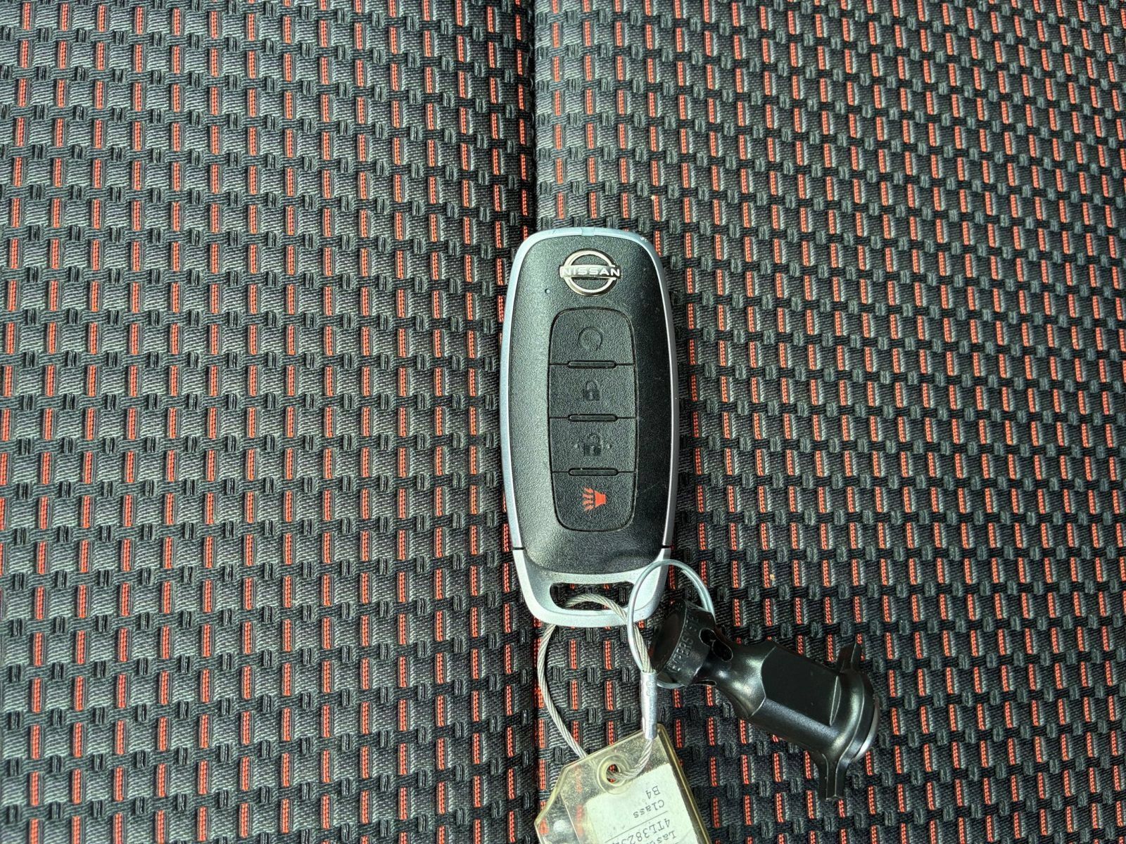 Used 2026 Nissan Kicks SR FWD image 22