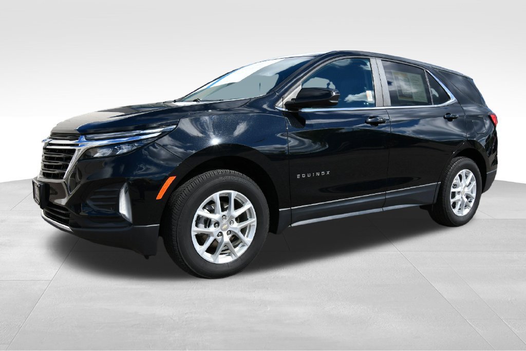 Used 2023 Chevrolet Equinox LT AWD/4WD image 2