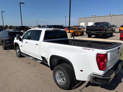 Used 2022 Chevrolet Silverado 3500 LTZ w/ LTZ Texas Edition AWD/4WD image 2