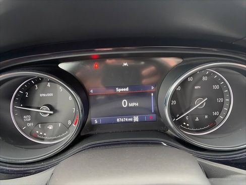 Used 2022 Buick Encore GX Essence w/ Experience Buick Package image 21