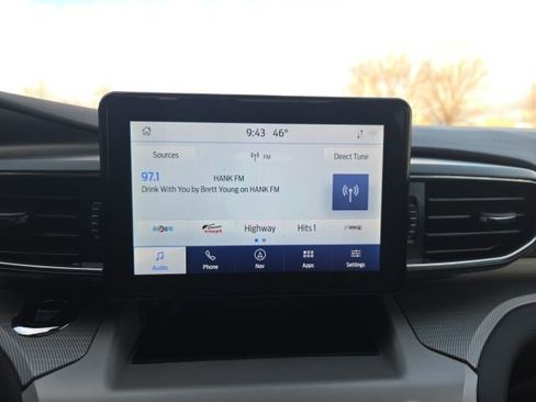 Used 2023 Ford Explorer XLT w/ Equipment Group 202A image 28