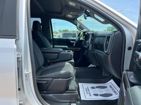 Used 2021 Chevrolet Silverado 1500 LT AWD/4WD image 11