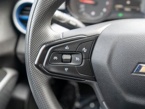 Used 2024 Chevrolet Trax LS w/ LS Convenience Package image 22