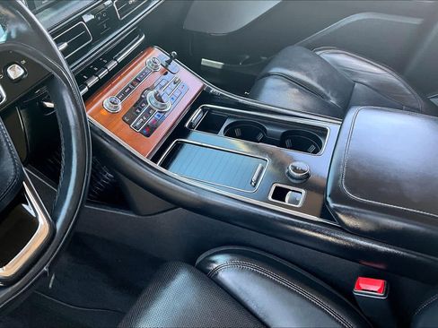 Used 2020 Lincoln Aviator Reserve w/ Equipment Group 202A AWD/4WD image 16
